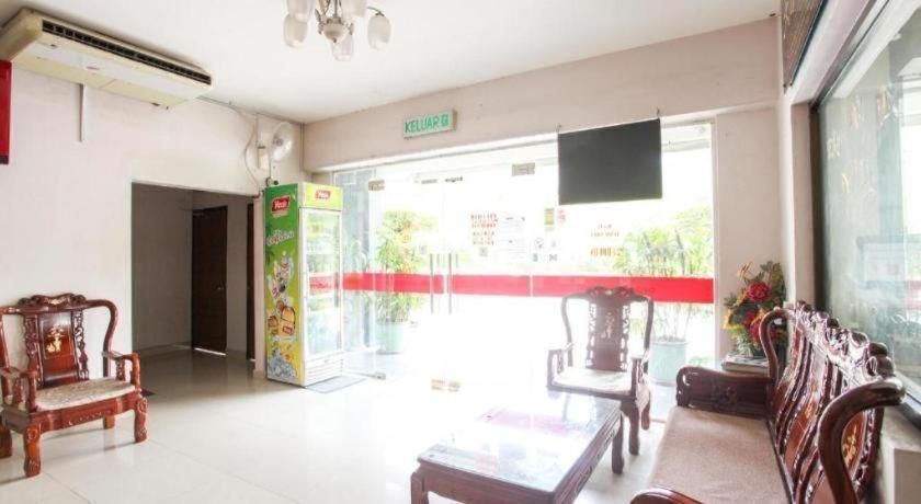 Oyo 89539 Hotel Siswa Kampar Ngoại thất bức ảnh